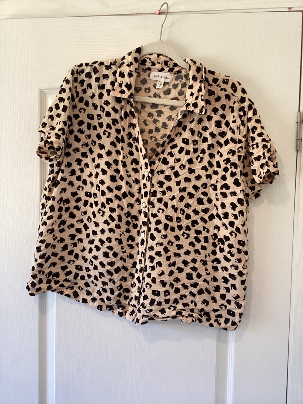 cloth & stone Beige Leopard Print Short Sleeve Button-Down Shirt XL EUC